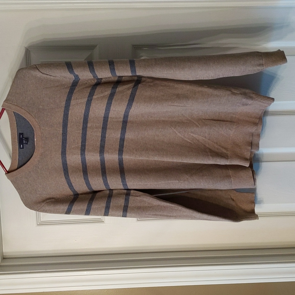 Men's sweater. Gap factory. Medium. Tan with blue stripes.
